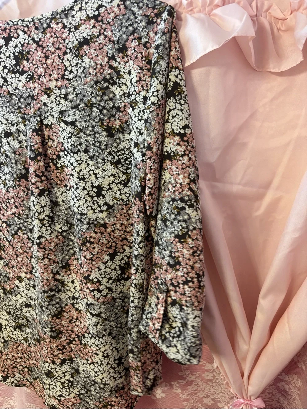 Cocomo Black Pink Cream Floral Zip-Front Blouse - Picture 4 of 5